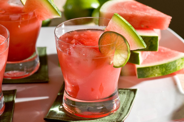 8 Simple Ways To Drink Lean & Keep the Pounds Off 8 Simple Ways To Drink Lean & Keep the Pounds Off